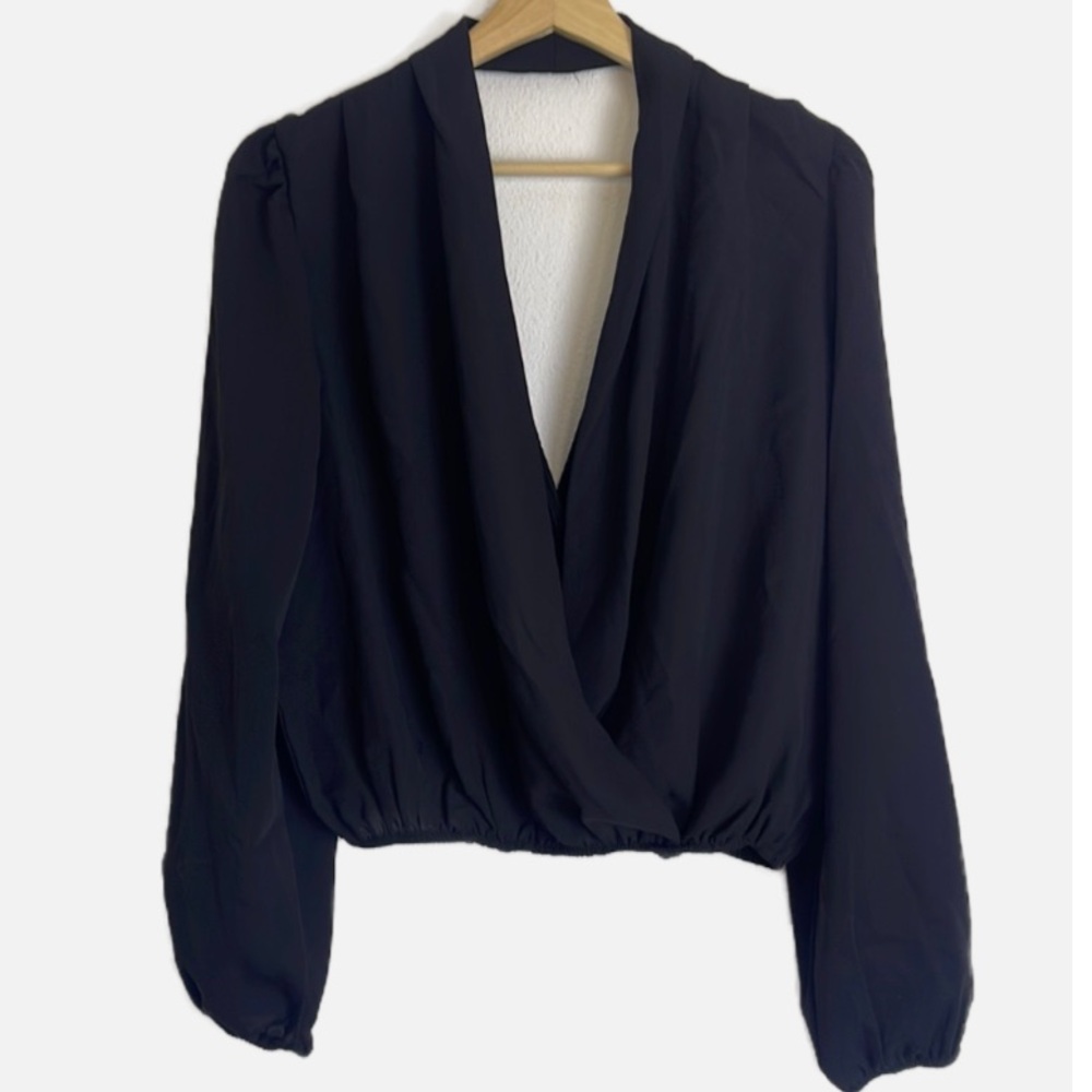 Lulus deep V front and back blouse L